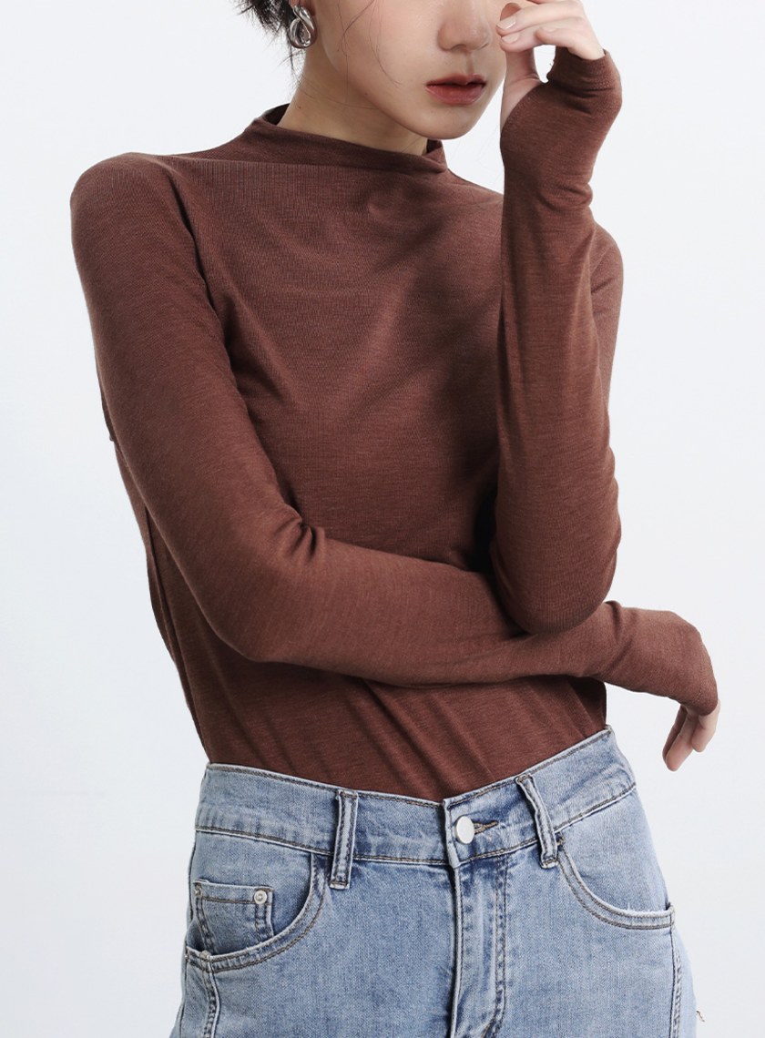 半高領舒適高彈內搭上衣